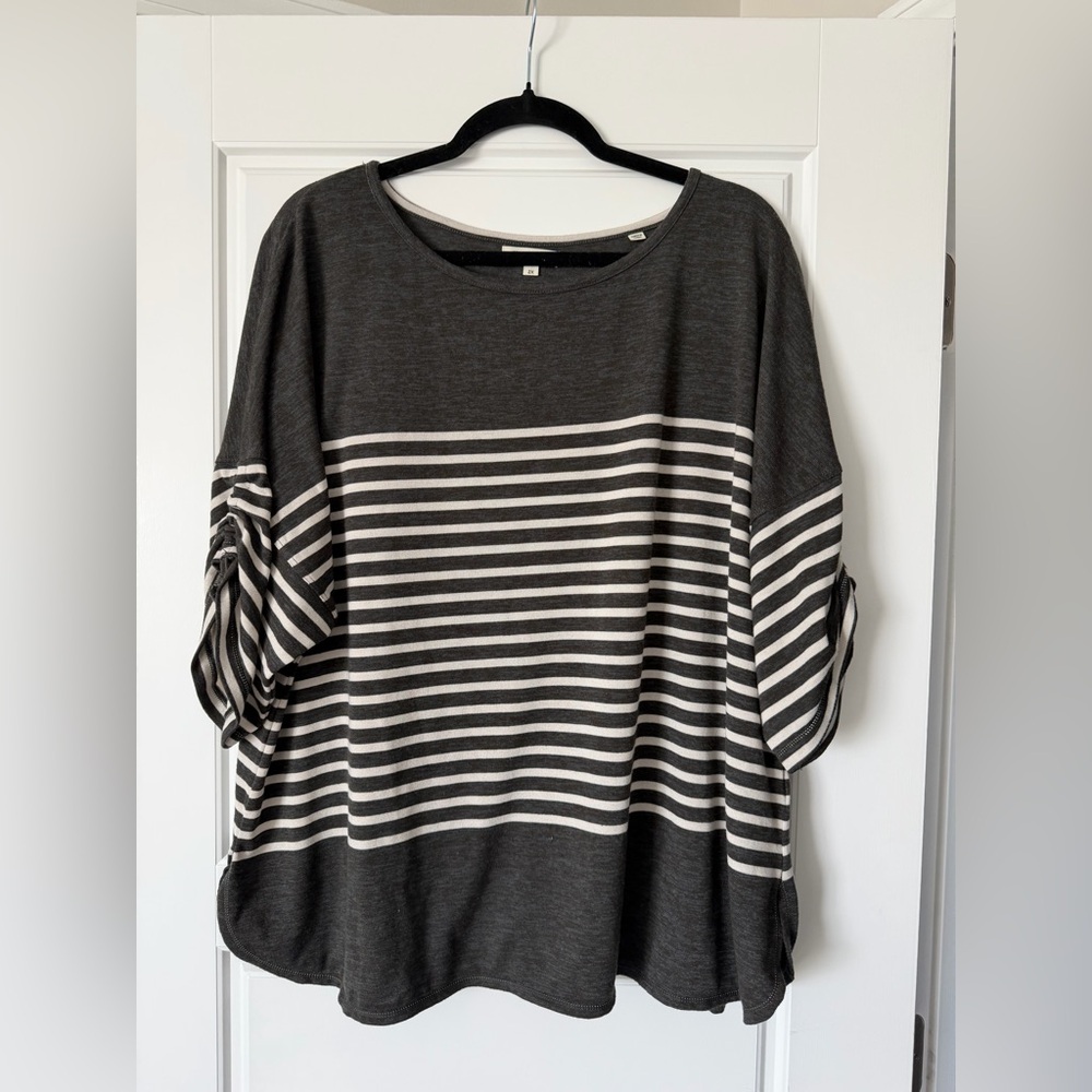 Max Studio Striped Dolman Sleeve Top in Charcoal & White